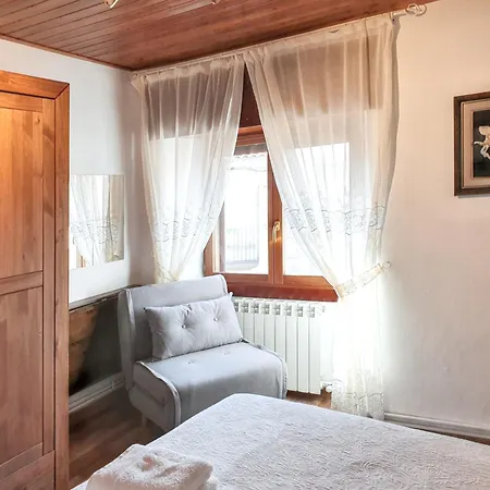 Charming House In De La Ribera *